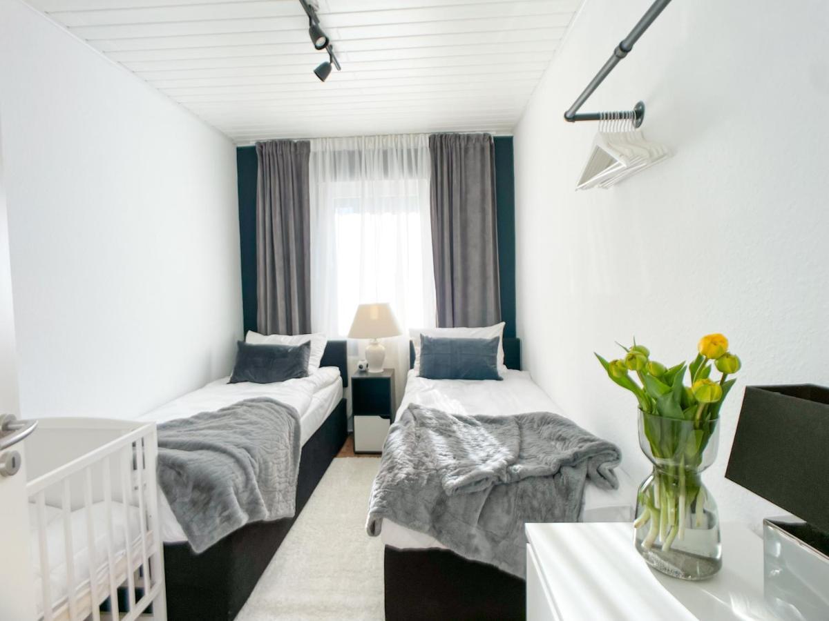 M-Style 01 Apartment Mit Terrasse Und Gasgrill, 24H Self-Check-In, Free Parking, Netflix Nürnberg Kültér fotó