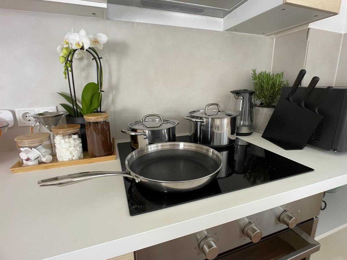 M-Style 01 Apartment Mit Terrasse Und Gasgrill, 24H Self-Check-In, Free Parking, Netflix Nürnberg Kültér fotó